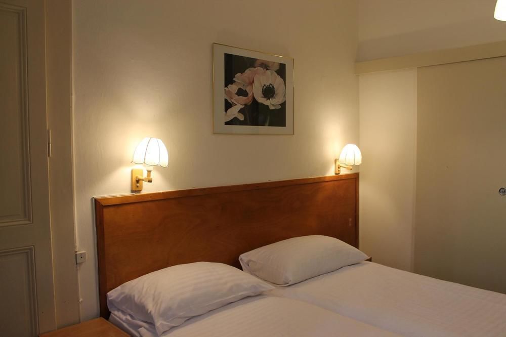 Hotel Pax Geneva Exterior photo